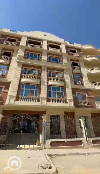 فلیٹ 3 غرف نوم للبيع في مدينة الشروق، القاهرة - photo_5949668022077296613_y. jpg