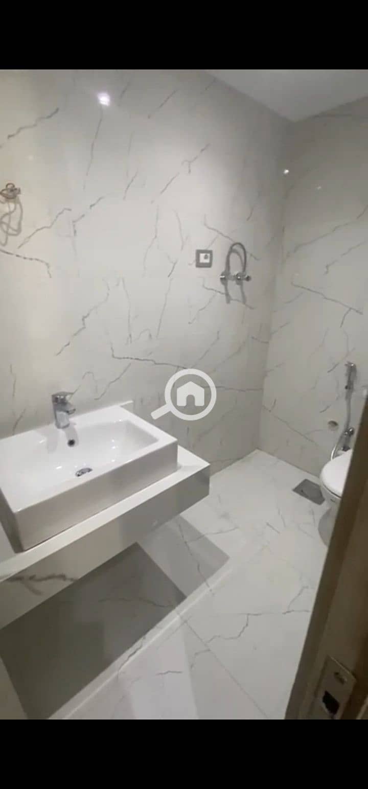 7 1000417002. jpg