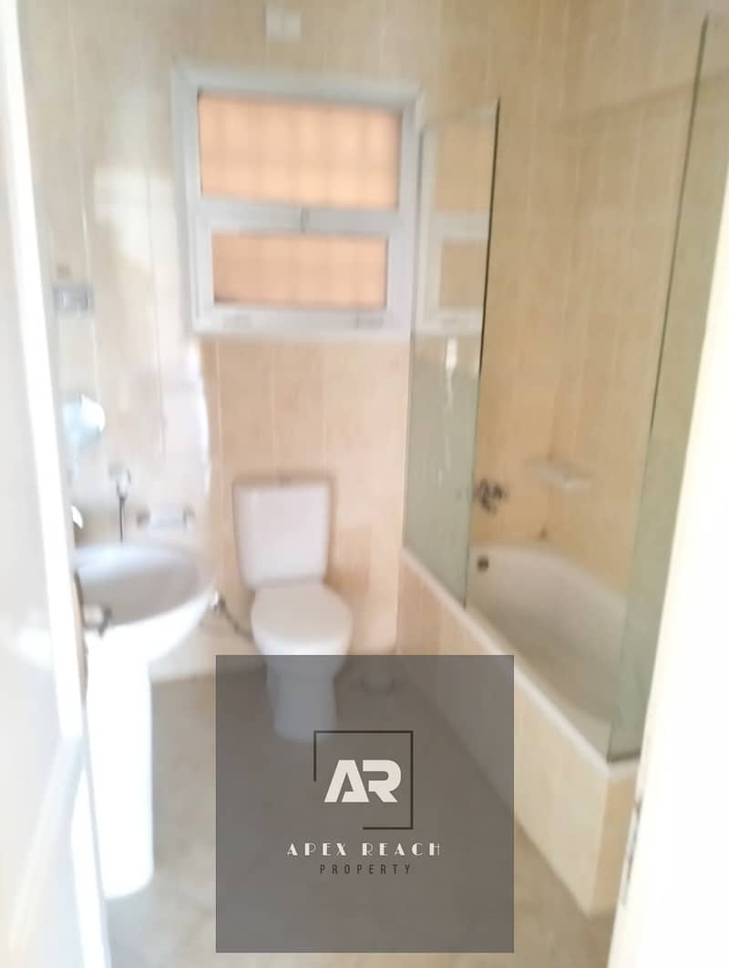 6 1002885721. jpg