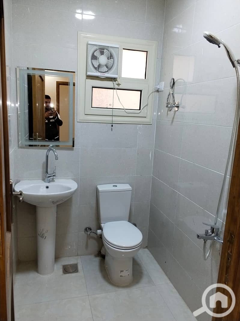 8 1000044658. jpg