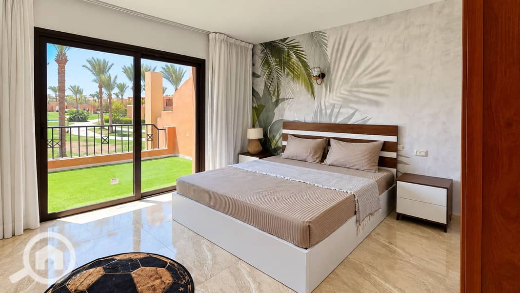 14 13-bedroom-wide-balcony. jpg
