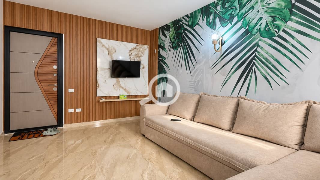 16 16-living-room-tv-entry. jpg