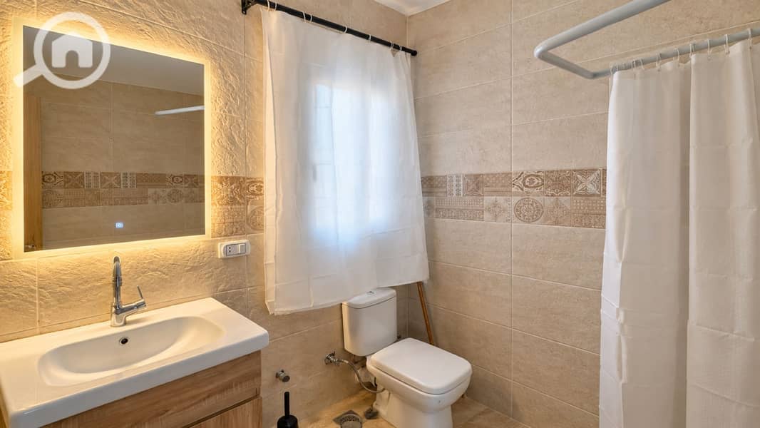 23 23-bathroom-warm-angle. jpg