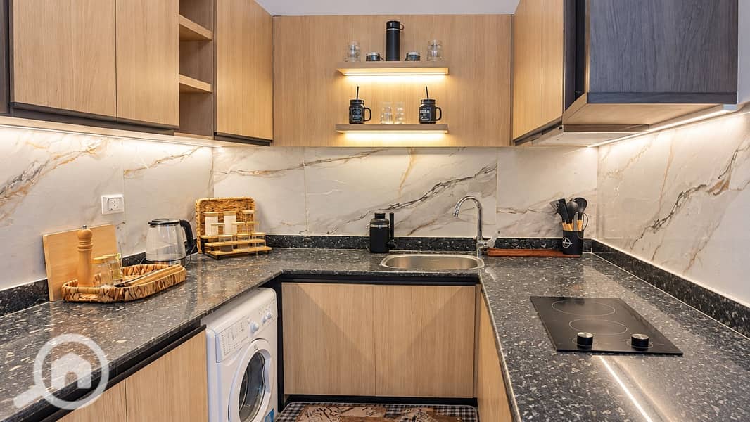 24 24-kitchen-cooktop-angle. jpg
