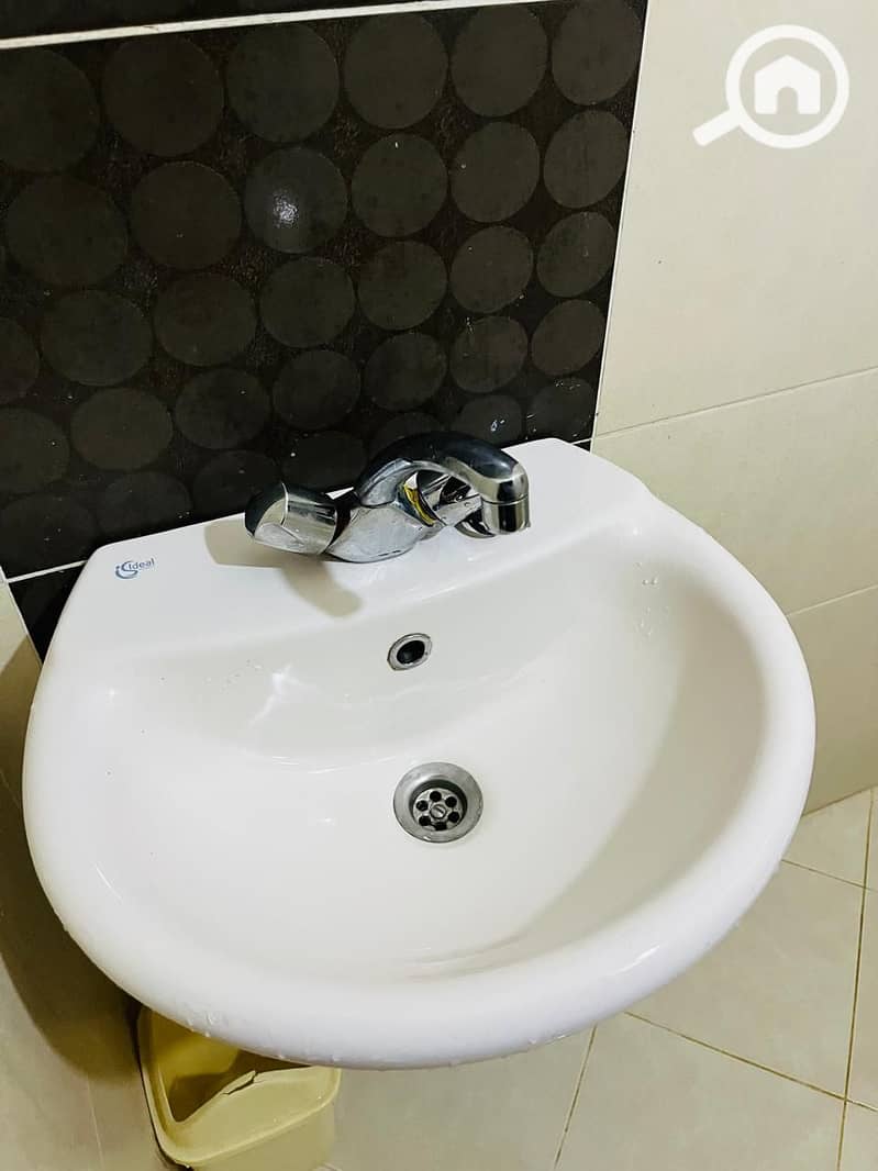 3 1000444416. jpg