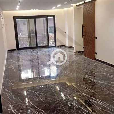 شقة 3 غرف نوم للبيع في جليم، الإسكندرية - . . jpg