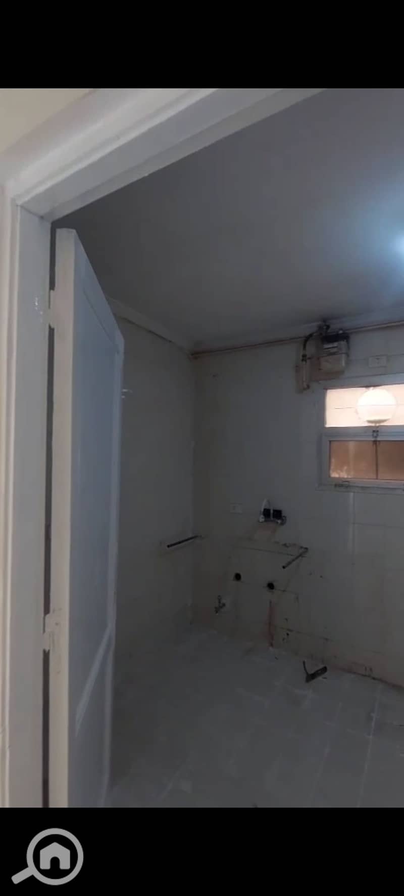 4 1001079364. jpg