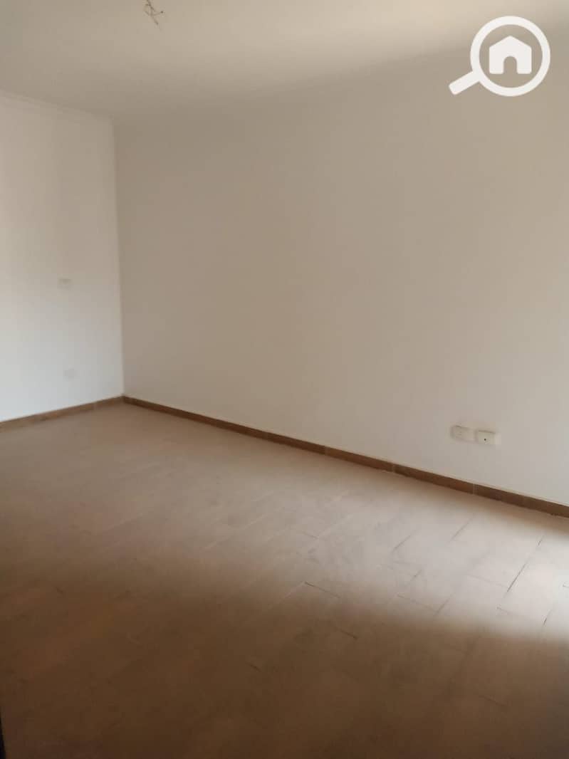 5 1000320896. jpg