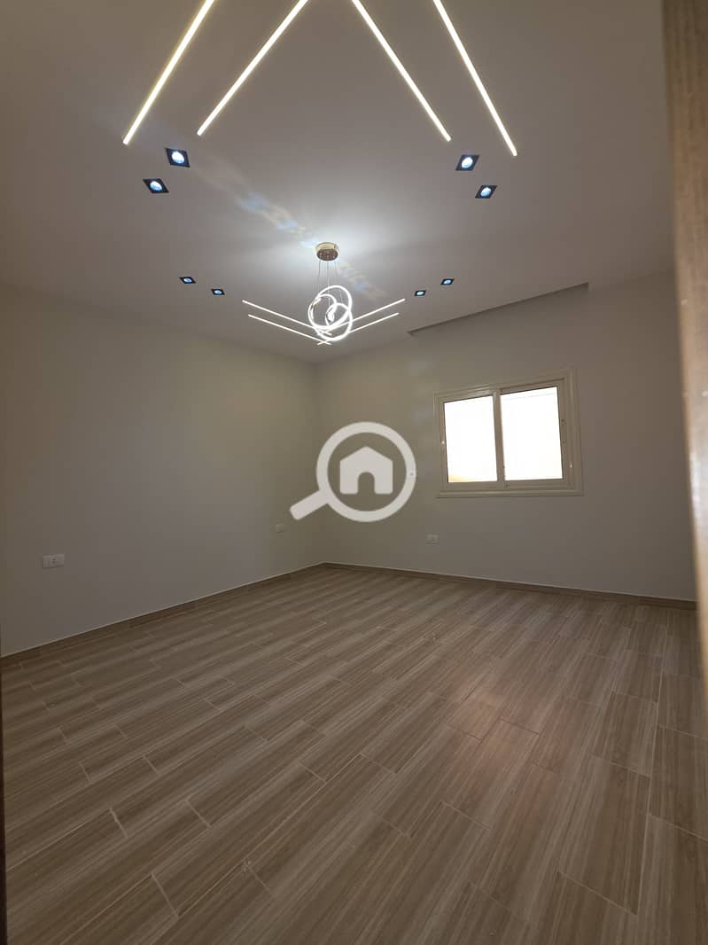 4 50072. jpg