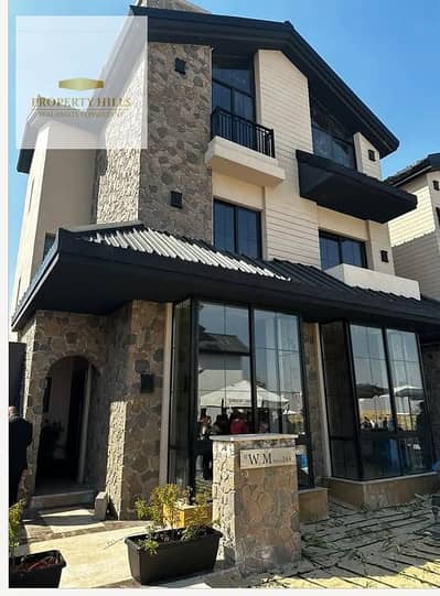 5 Bedroom Villa for Sale in New Cairo, Cairo - 740601535_122105680635331878_703799323795116702_n. jpg