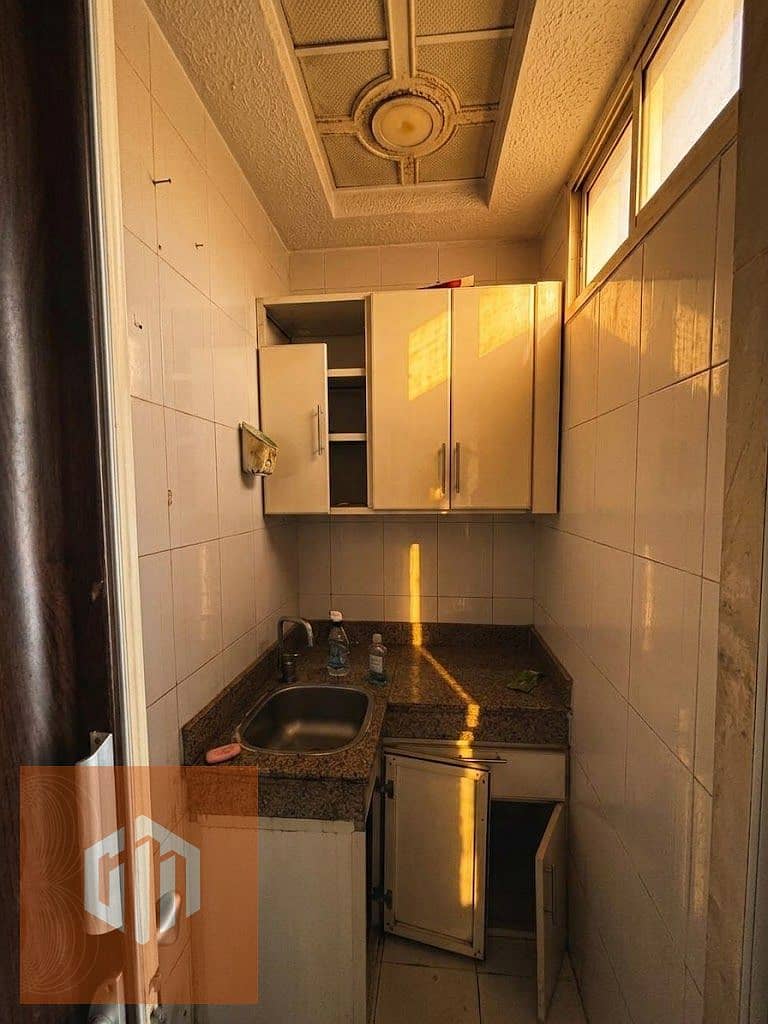 10 20e25fb6-6419-4860-88e8-1691b478a55f. jpg