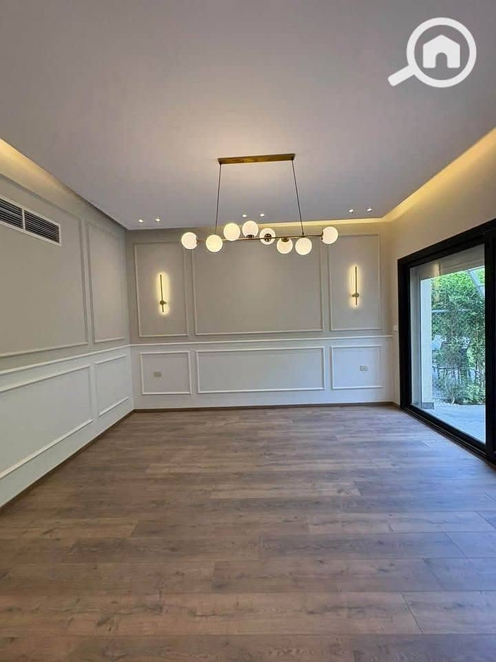 2 834835219_2008679116509314_6140183337129661876_n_720x960. jpg