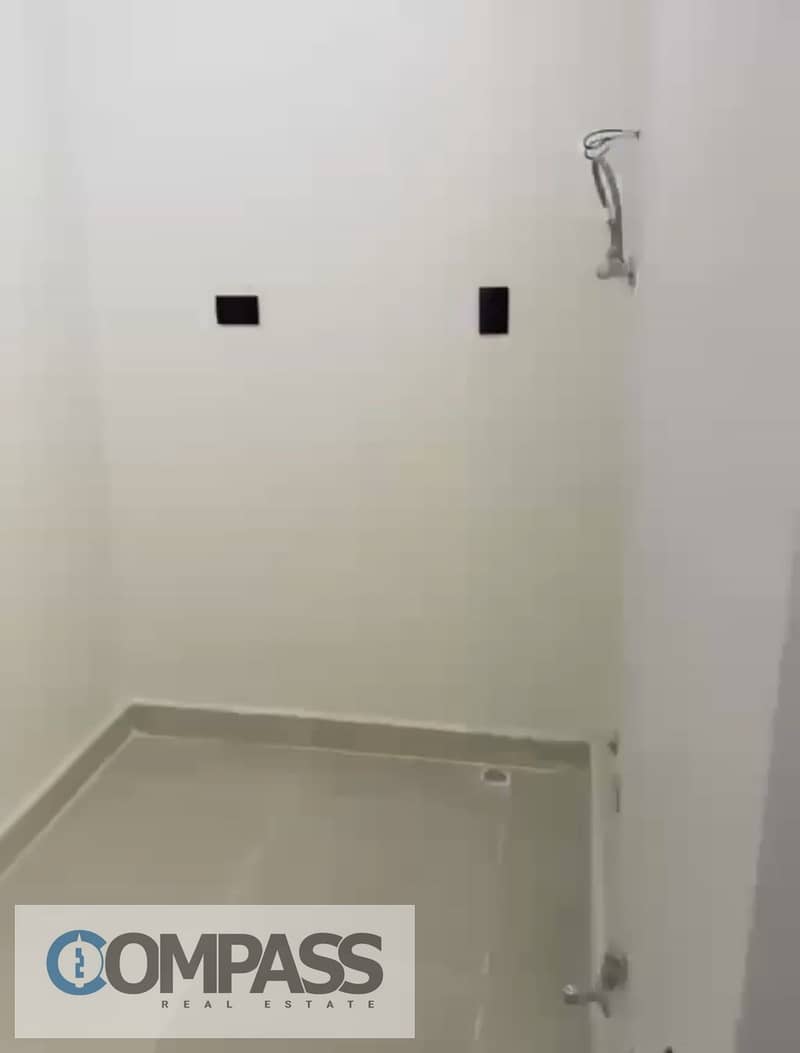 3 3. jpeg