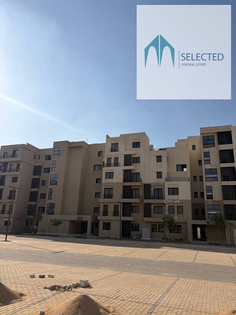 9 photo_5861478028364418806_y. jpg