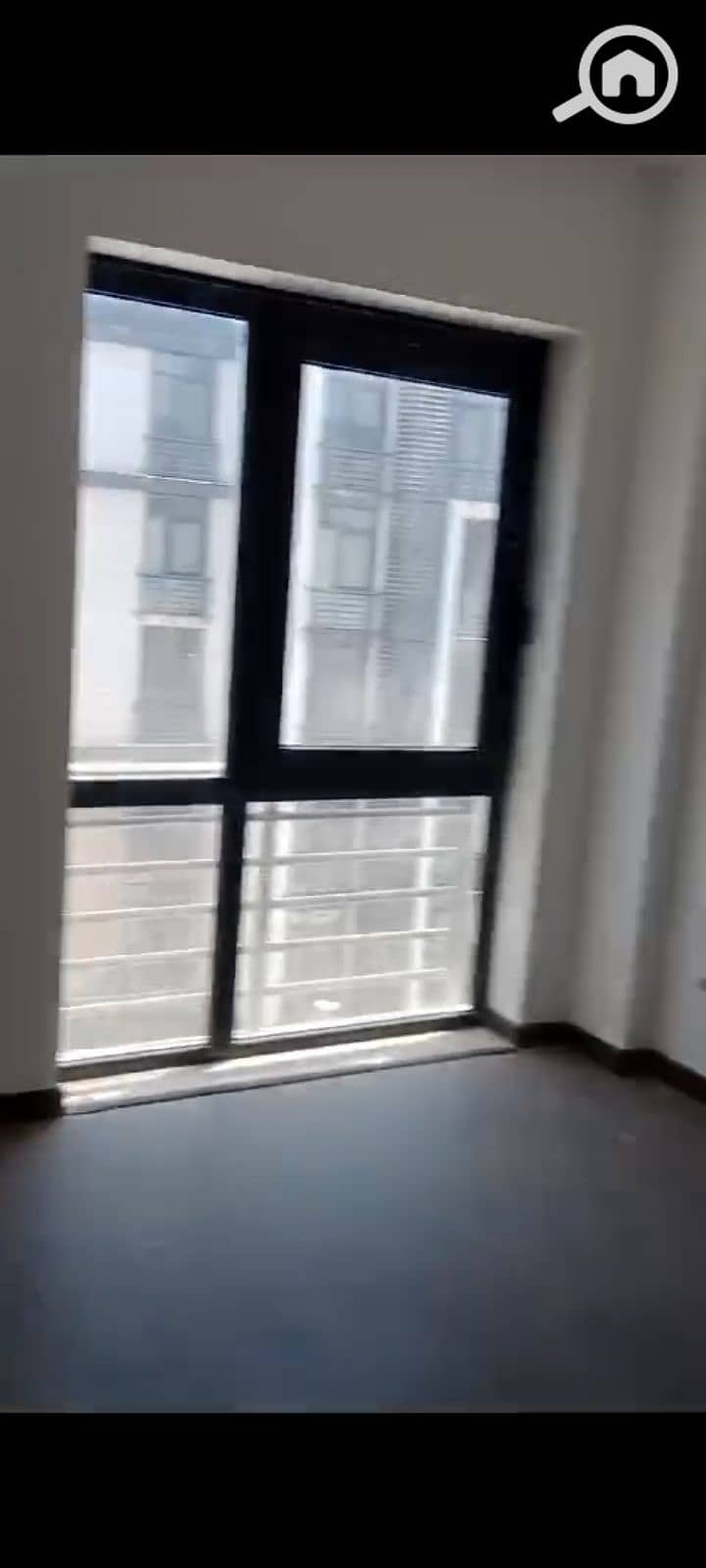 8 1000220599. png