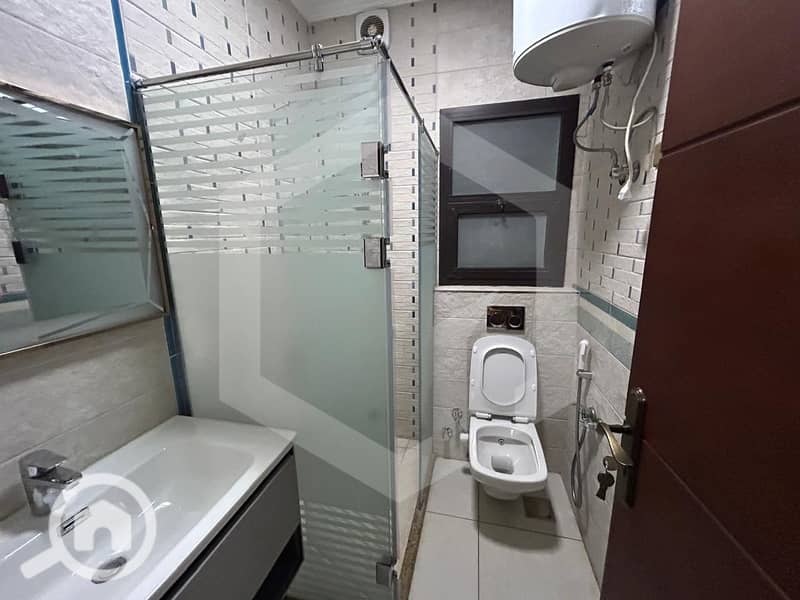 13 Courtyurad Sodic 13. jpg
