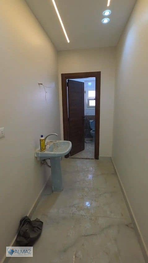 5 WhatsApp Image 2026-10-18 at 1.18. 17 PM. jpeg