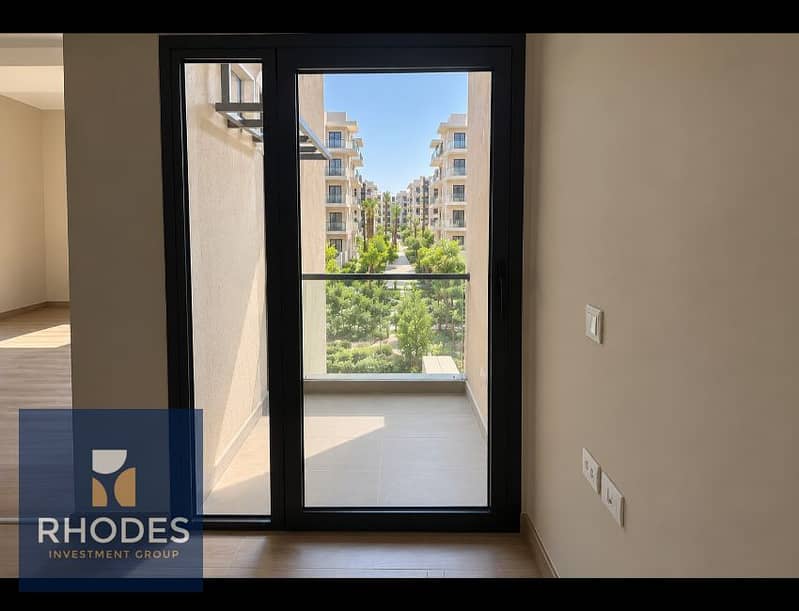 7 Modern Balcony Doorway with Courtyard View (1). png