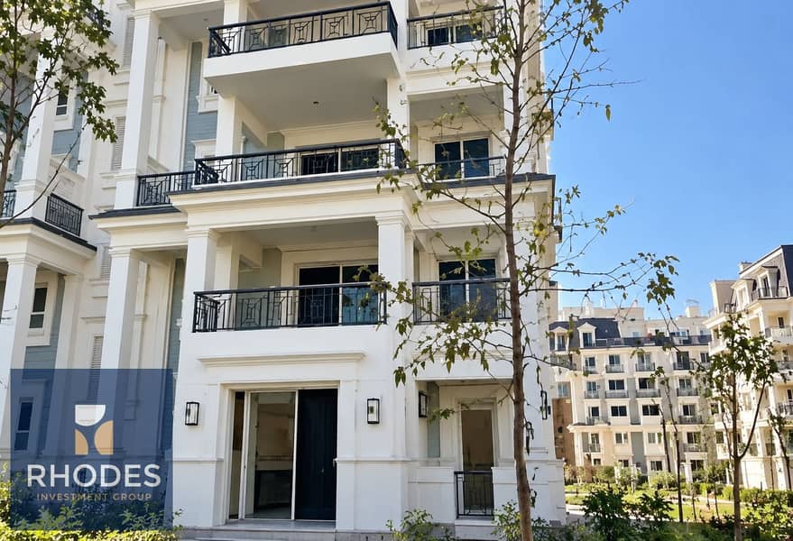 2 Elegant Modern Apartment Facade. png