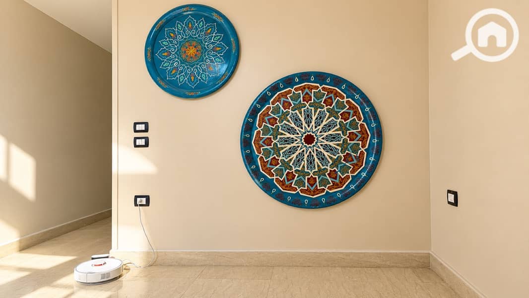 10 09-wall-art-detail. jpg