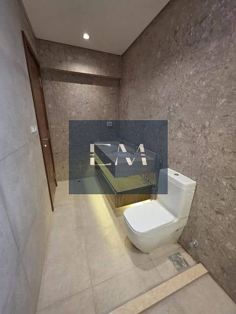 16 5972afb8-5154-41eb-a830-730d324b05ae. jfif. jpg