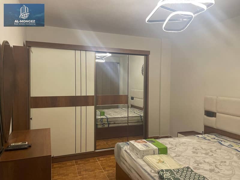 7 1000881893. jpg