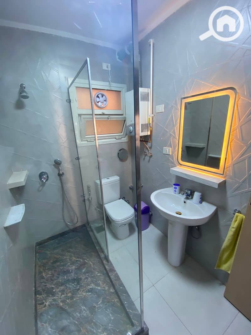 11 U427950 (1). jpg