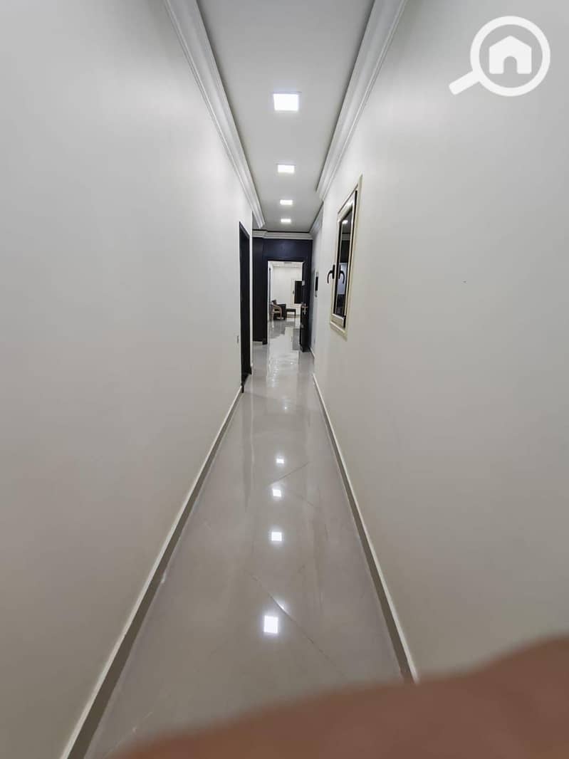 5 1000449650. jpg