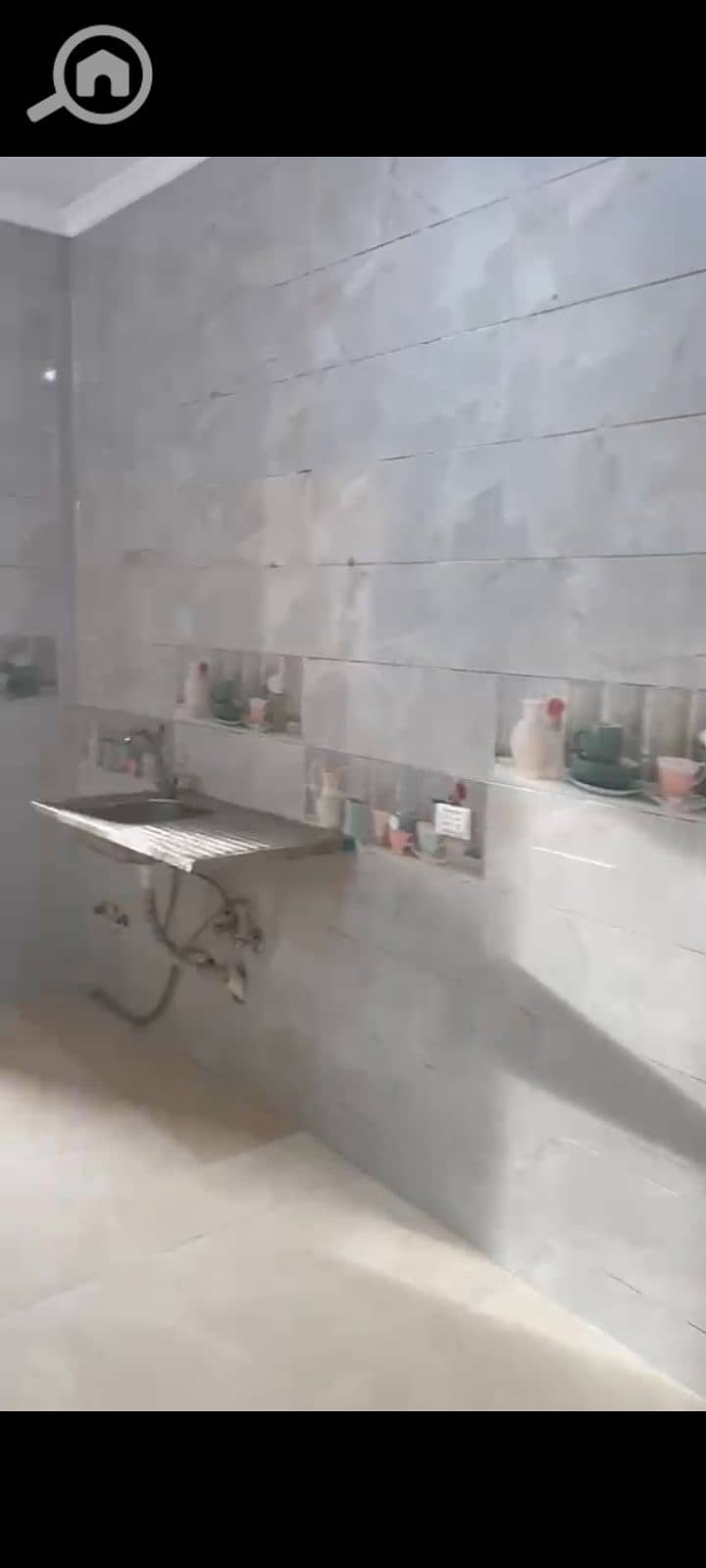 8 1000960083. png