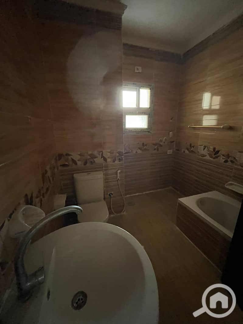 20 1000633397. jpg