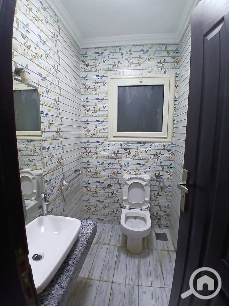 4 95645. jpg