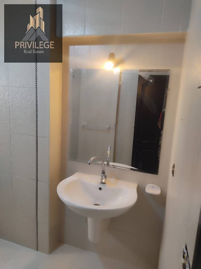 9 1001180193. jpg