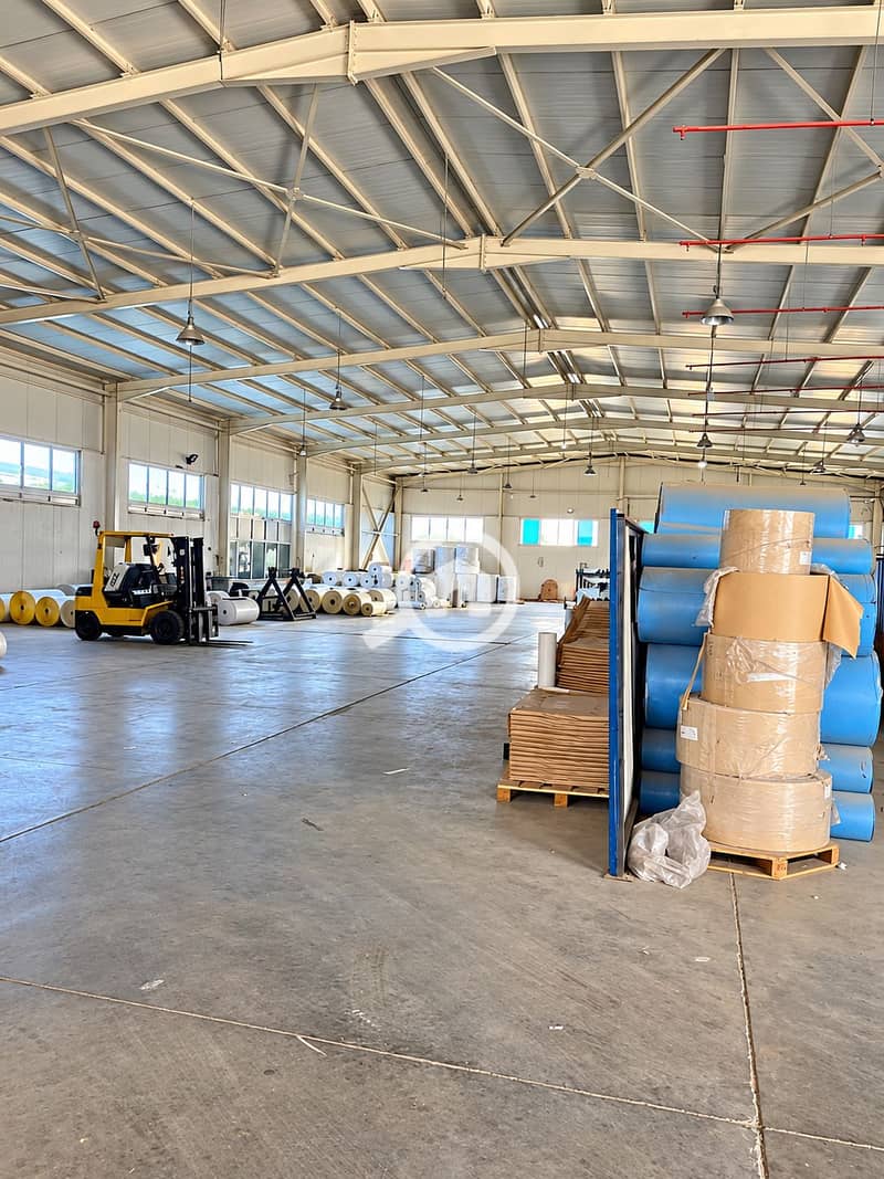 3 03_Hangar_Interior. png