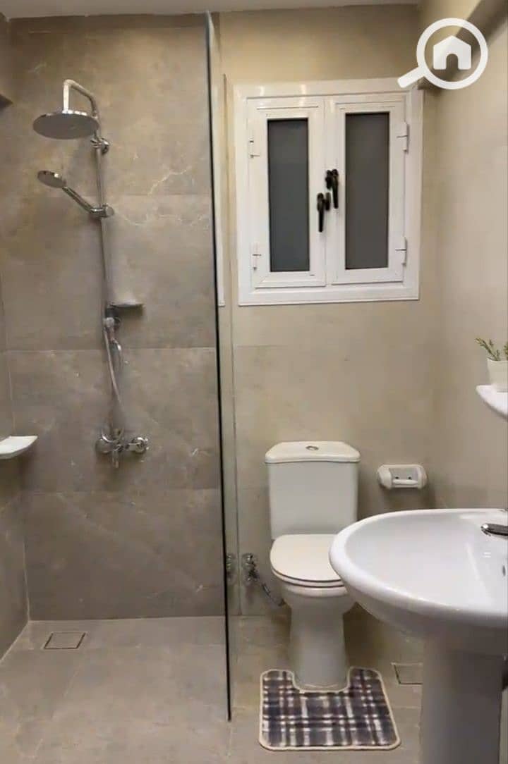 2 1001308918. jpg