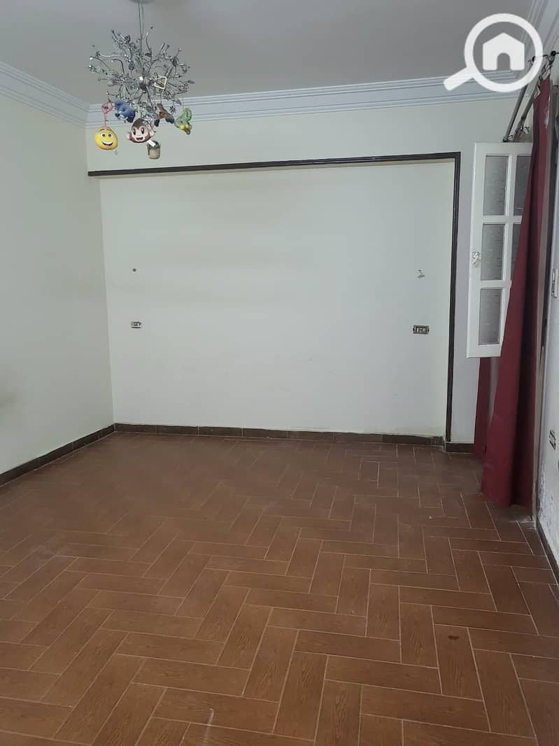 12 aed61b0e-de7b-408c-ac04-cbae205d5a06. jpg
