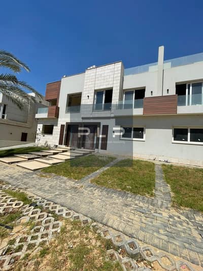 4 Bedroom Townhouse for Sale in New Cairo, Cairo - b2d76ced-7595-4d09-a9ff-7ada61e06bbb. jpg 4 Bedroom Townhouse for Sale in New Cairo, Cairo - b2d76ced-7595-4d09-a9ff-7ada61e06bbb. jpg