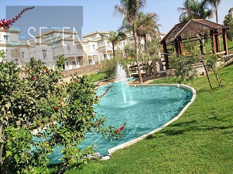 10 Swimming-Pool-in-Regents-Park-New-Cairo. jpg