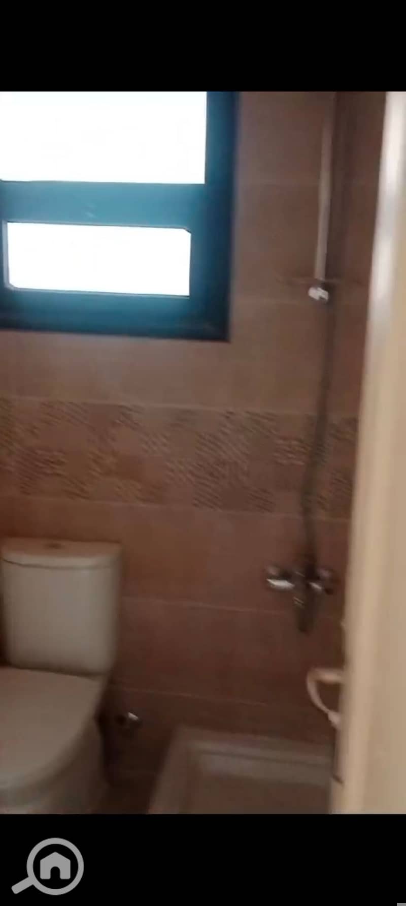 8 1000494963. jpg