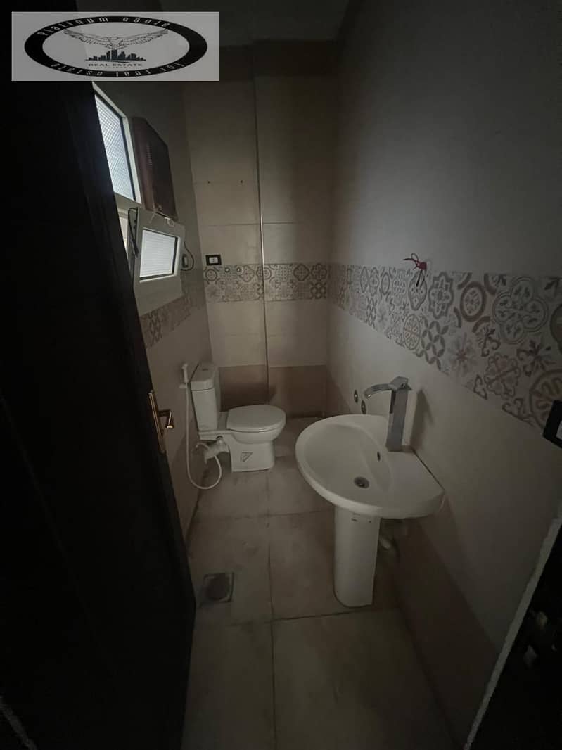 17 ef00df51-c0e7-4e30-abce-13a9ee8bf443. jpg