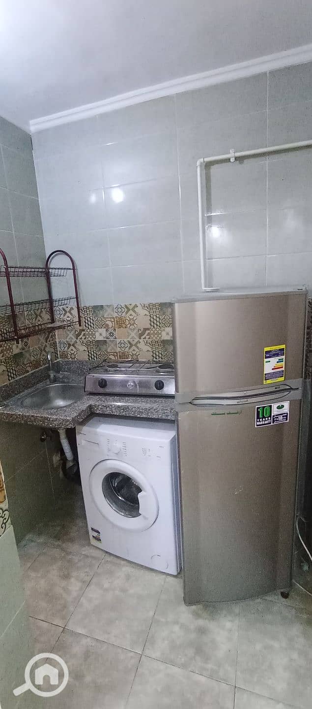 5 1000188905. jpg