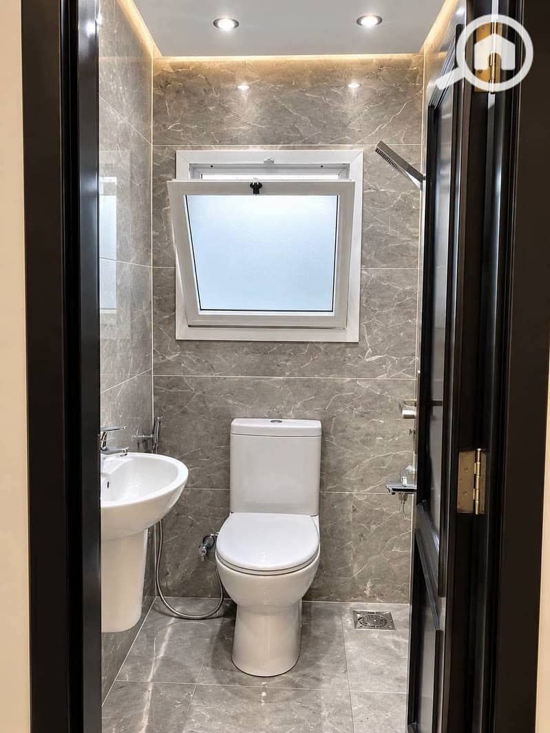4 1000541814. jpg