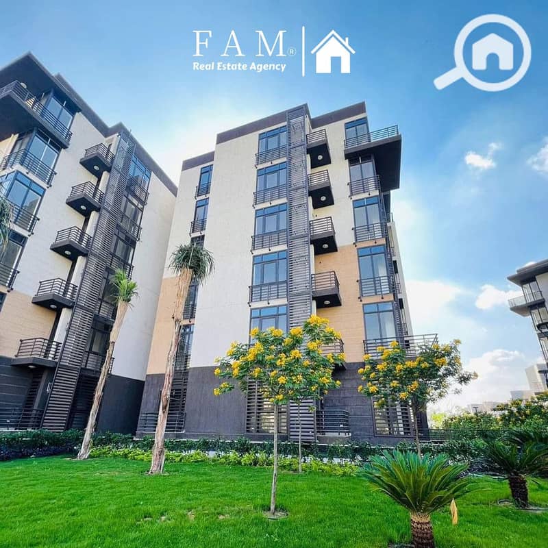 8 Gold Home Real Estate Social Media Post (3). png