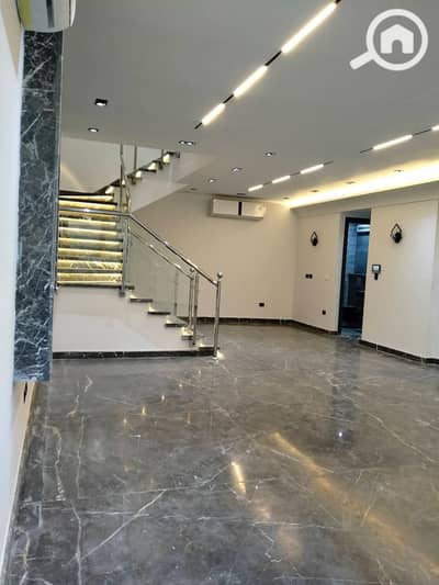4 Bedroom Townhouse for Sale in New Cairo, Cairo - WhatsApp Image 2026-10-17 at 10.50. 09 PM (1). jpeg