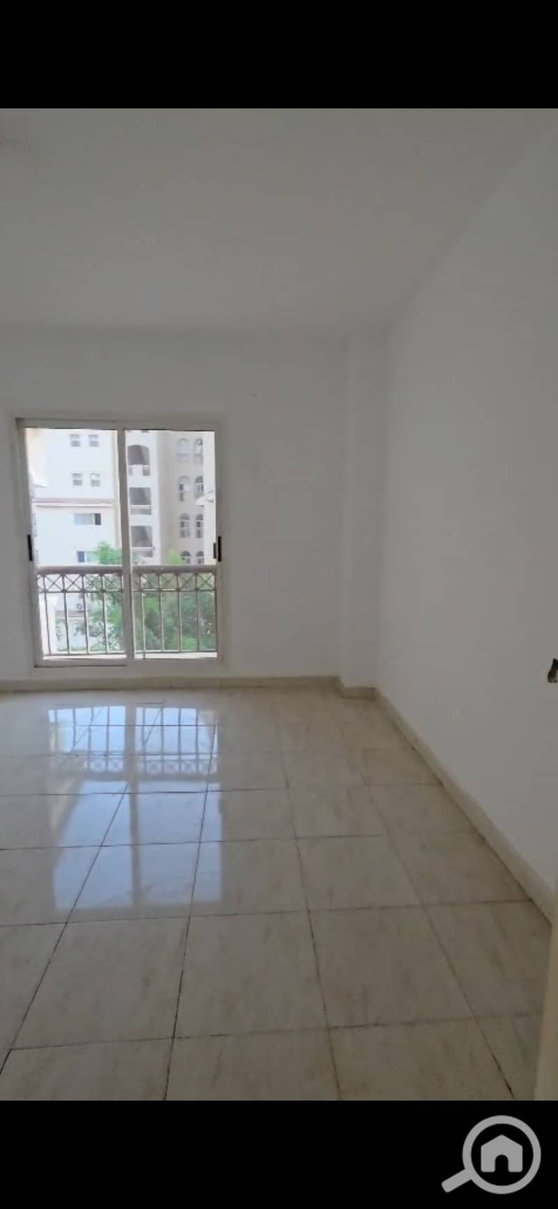 5 1000118256. jpg