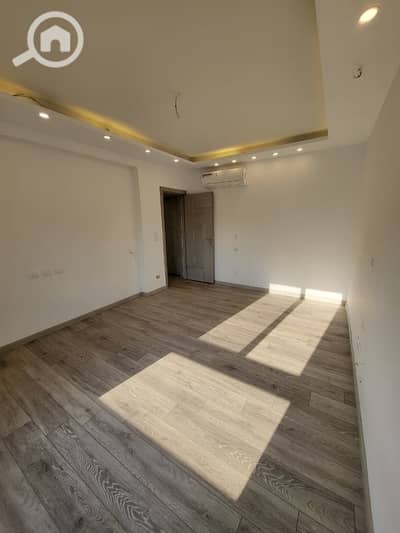 3 Bedroom Flat for Rent in Sheikh Zayed, Giza - WhatsApp Image 2026-10-19 at 3.35. 34 PM (2). jpeg 3 Bedroom Flat for Rent in Sheikh Zayed, Giza - WhatsApp Image 2026-10-19 at 3.35. 34 PM (2). jpeg
