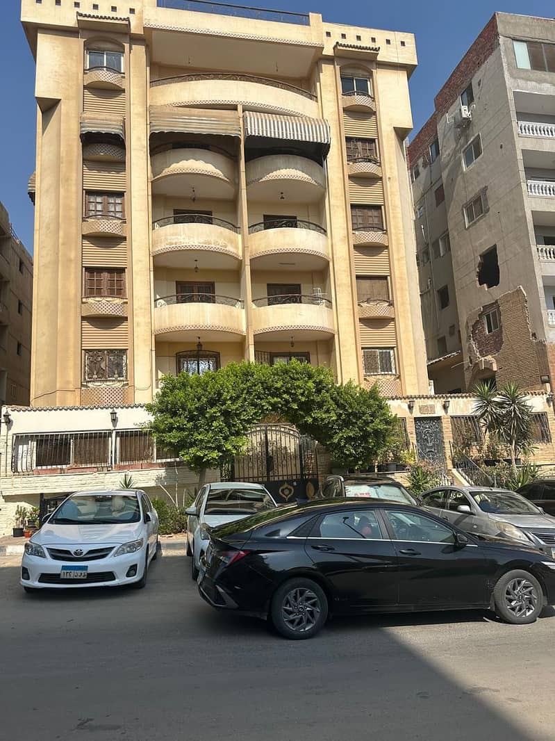 شقة بالهضبه العليا المقطم شارع الياسمين شقة بالهضبه العليا المقطم شارع الياسمين