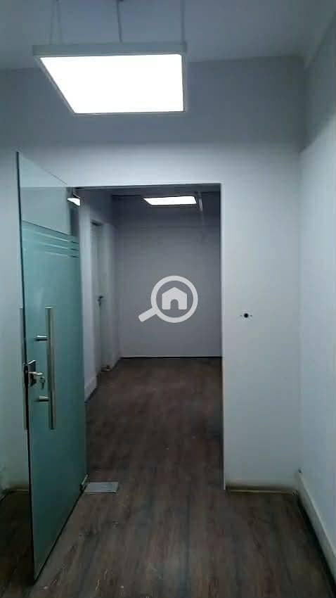 16 d0d943a1-324c-43b4-b927-59fd8c4ebe6f. jpg