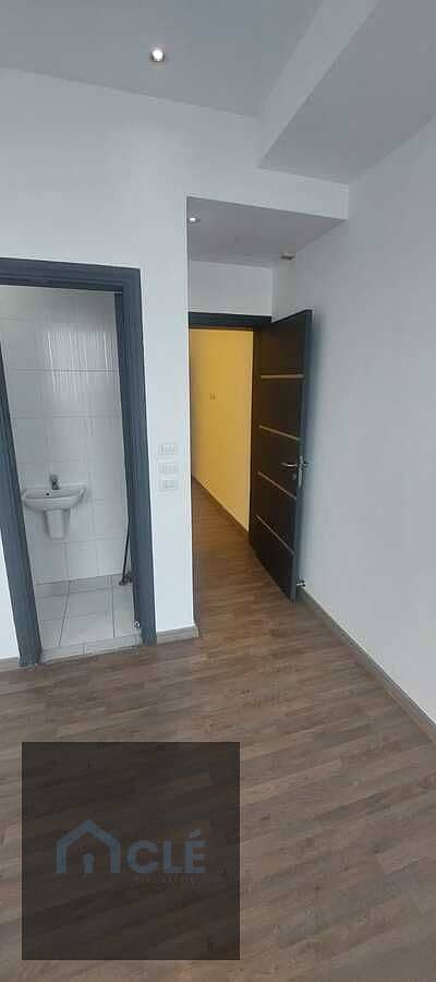 Office for Rent in New Cairo, Cairo - WhatsApp Image 2026-10-18 at 13.57. 10 (4). jpeg Office for Rent in New Cairo, Cairo - WhatsApp Image 2026-10-18 at 13.57. 10 (4). jpeg