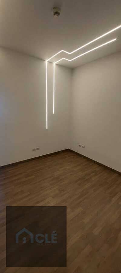 3 WhatsApp Image 2026-10-18 at 13.57. 11. jpeg