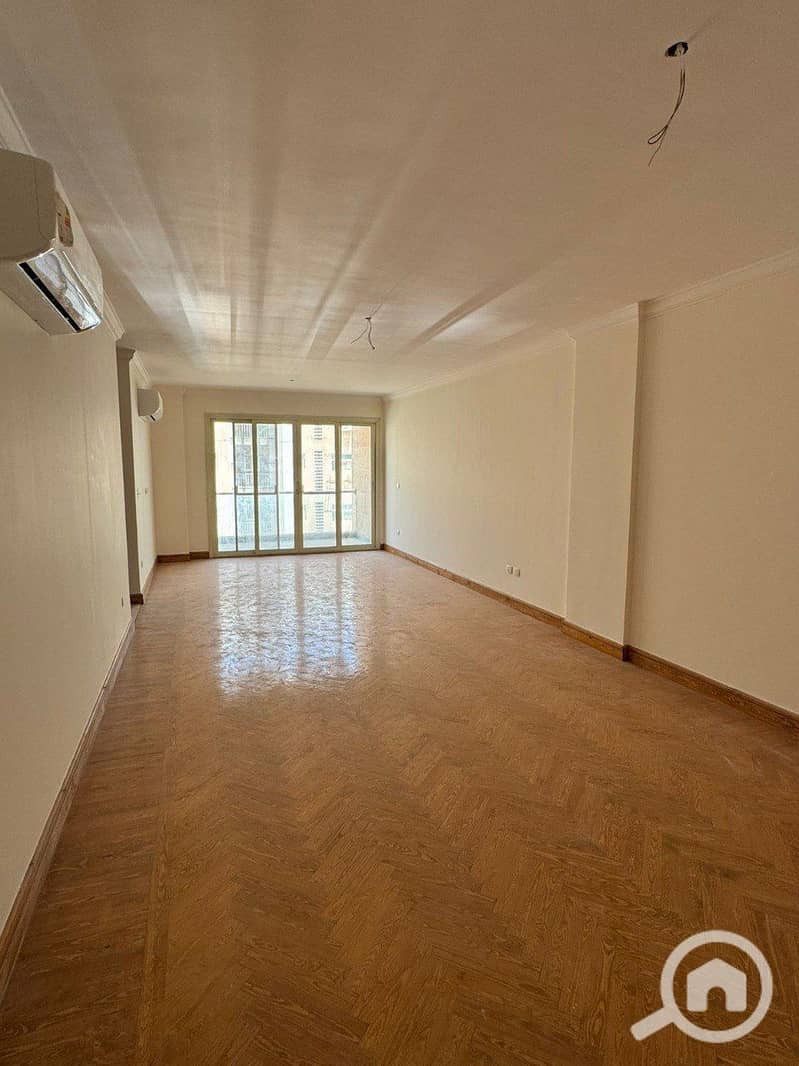 1001116349. jpg 1001116349. jpg